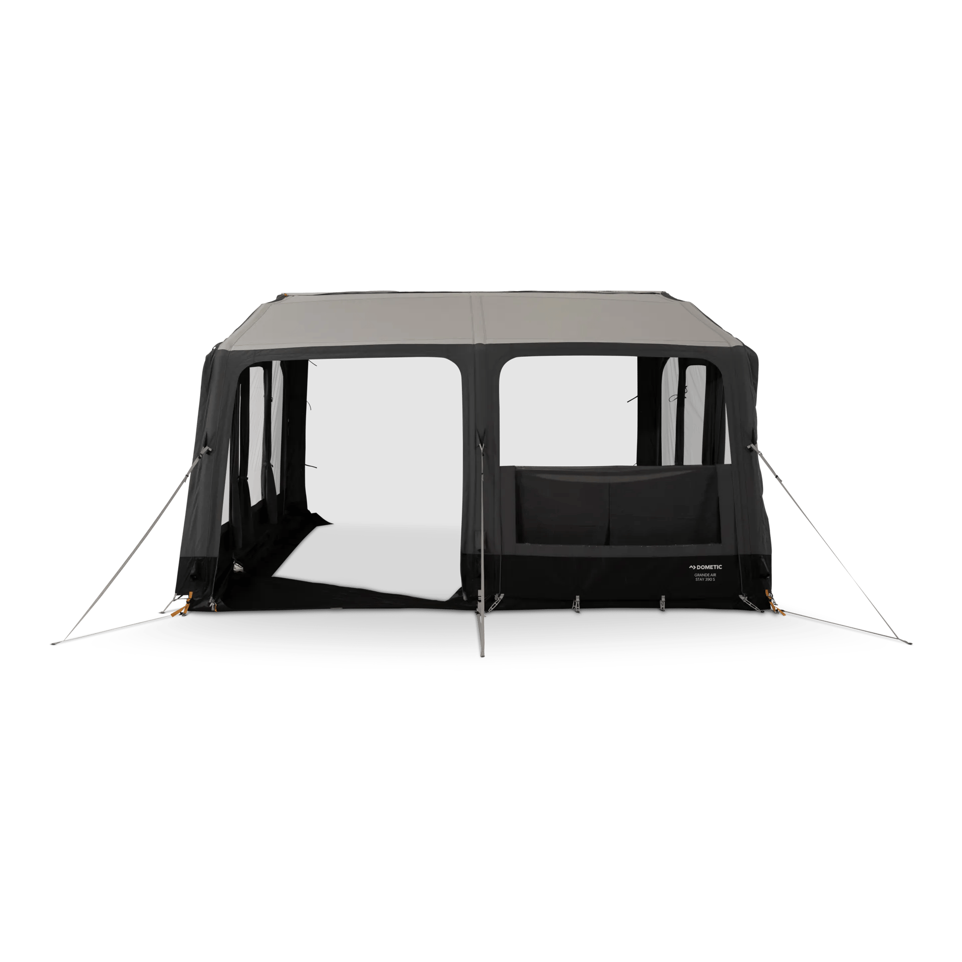 Weit geöffnete Front des Dometic Grande AIR Stay 390 S Vorzelts mit großem Zugang und seitlichem Fensterbereich