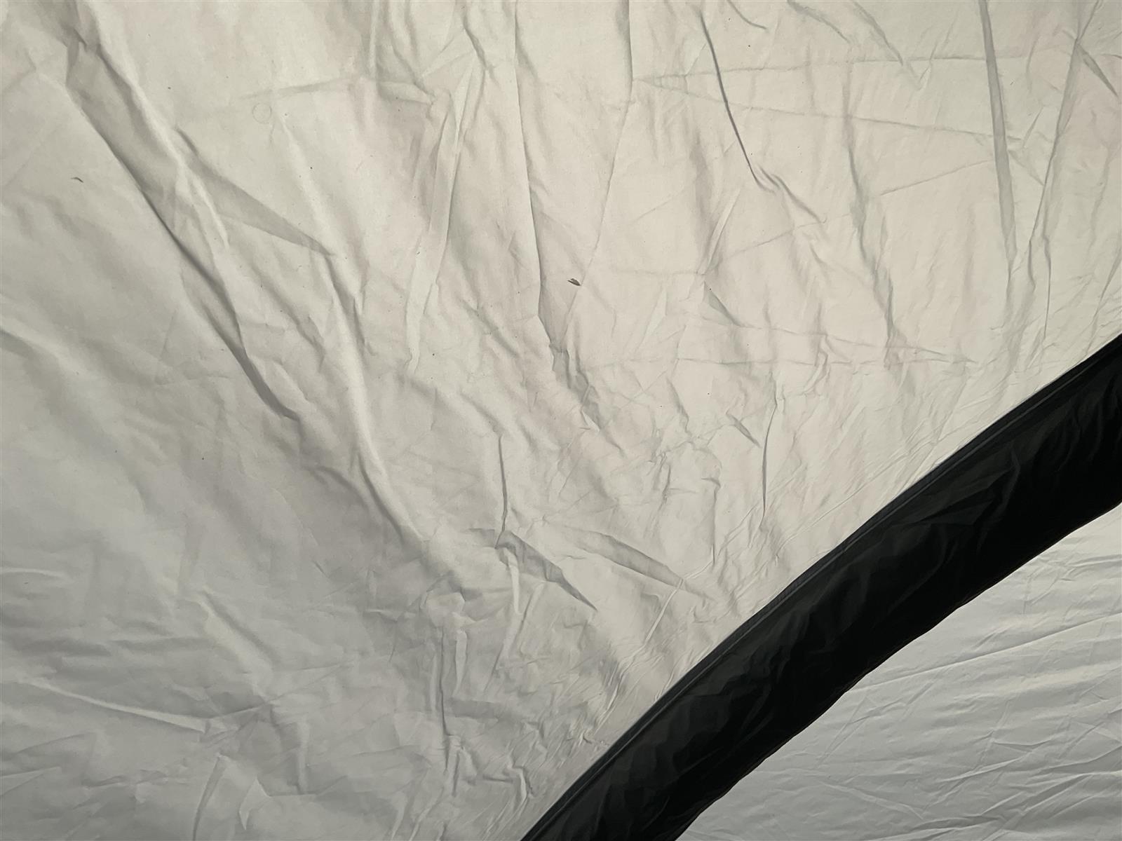 Ihre 2. Chance Dometic AIR Shelter 400