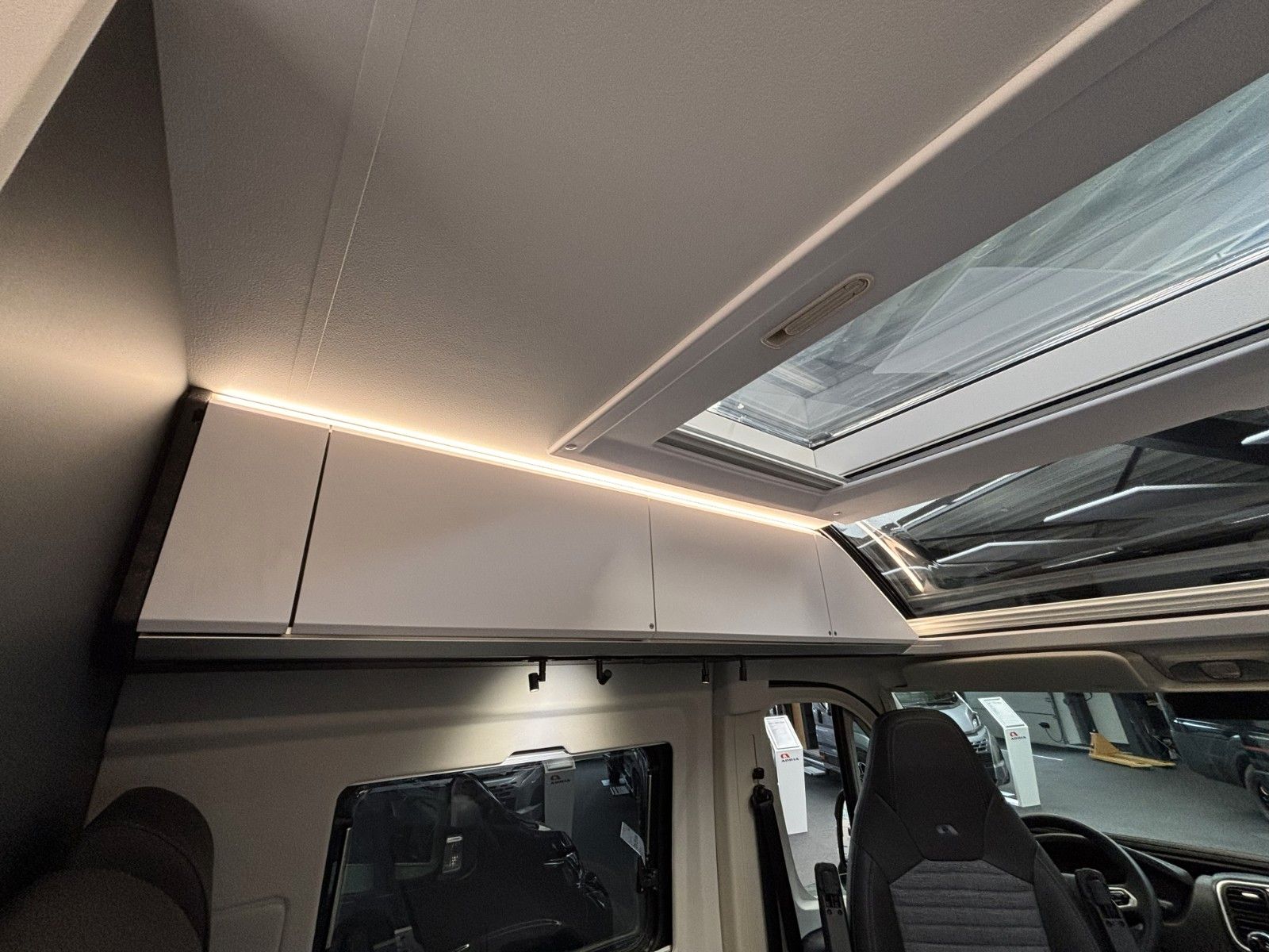 Adria Twin Edition 640 SGX 42,5Maxi 180PS,Autom.,Arno,