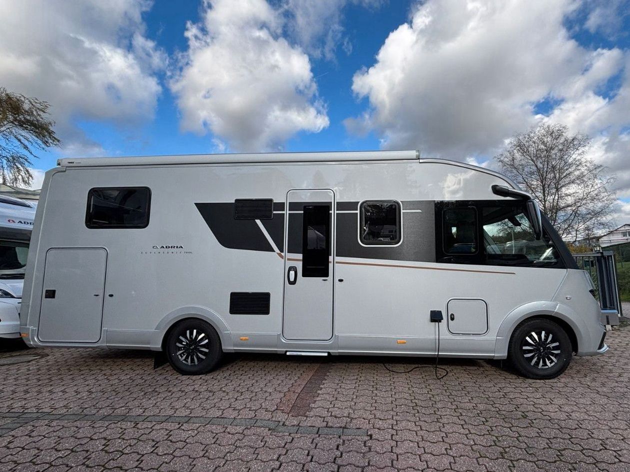 ADRIA Supersonic 780 DL Mercedes,Leder,GIS,Alde,AHK