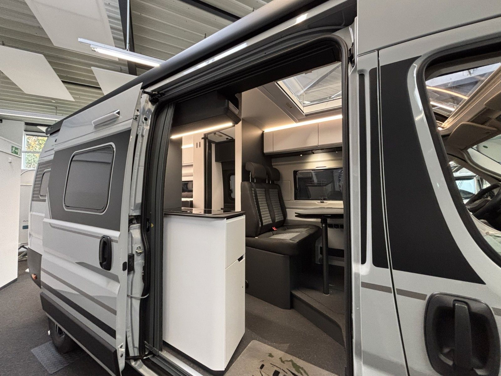 Adria Twin Edition 640 SGX 42,5Maxi 180PS,Autom.,Arno,