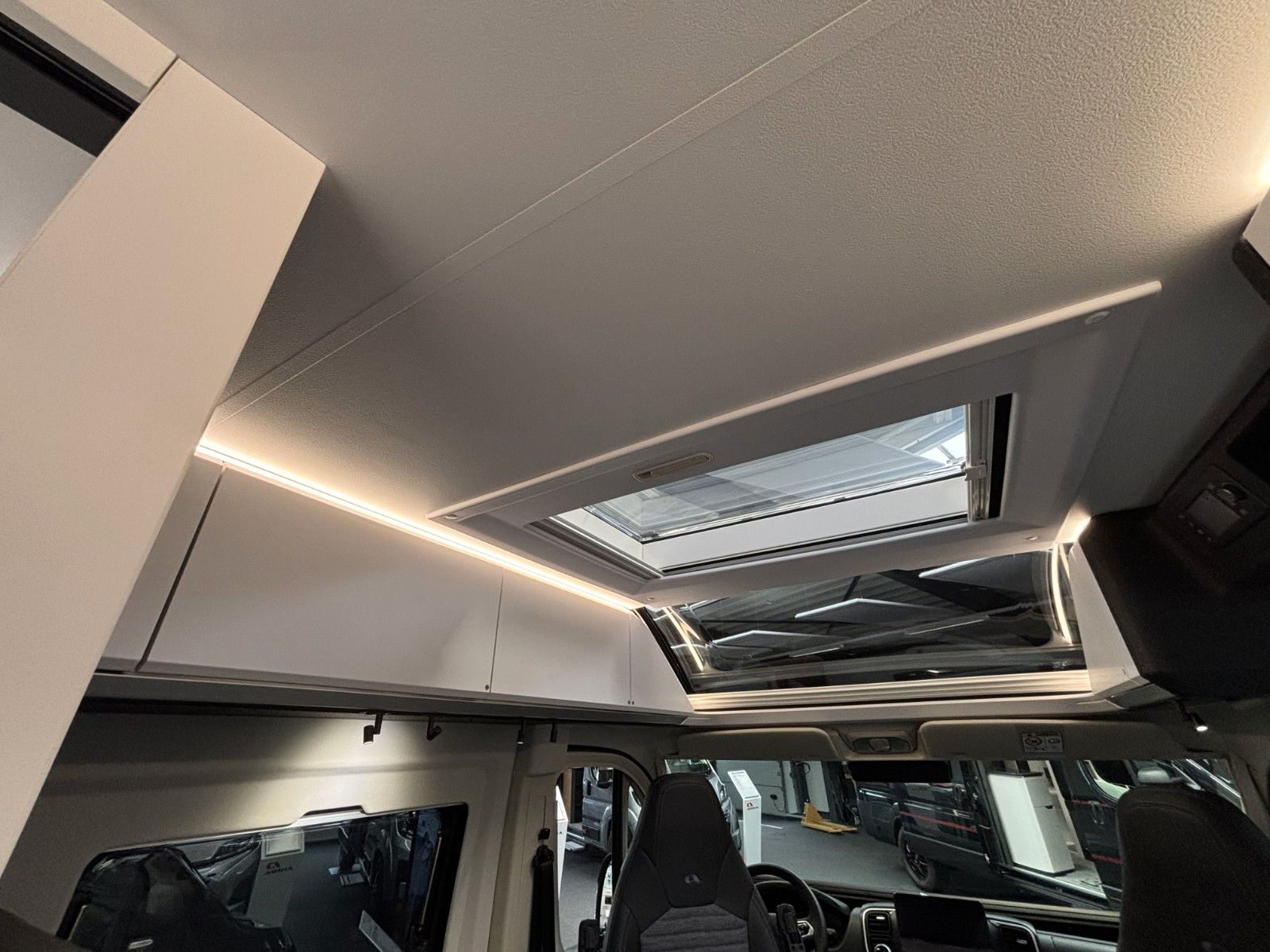Adria Twin Edition 640 SGX 42,5Maxi 180PS,Autom.,Arno,