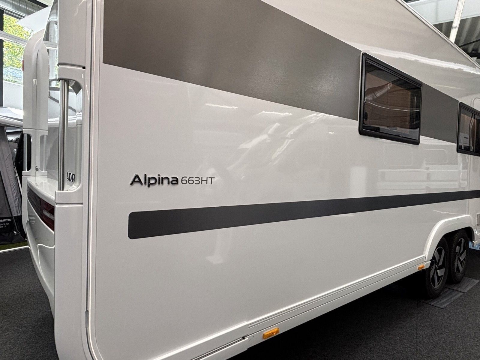 ADRIA Alpina 663 HT 2026 Frontküche,Heckbad,Backofen