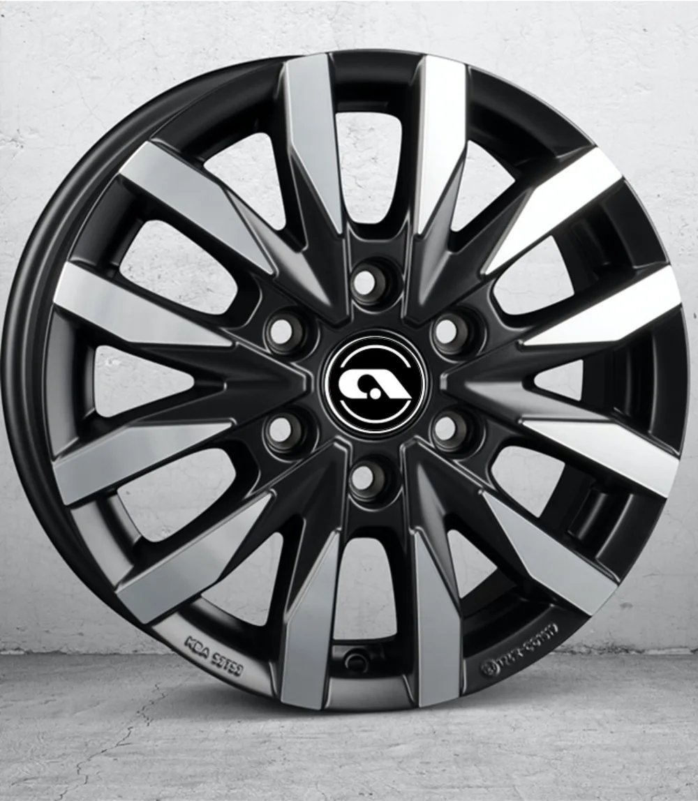 Adria Supersonic Leichtmetallfelge Black polished matt im Studiofoto