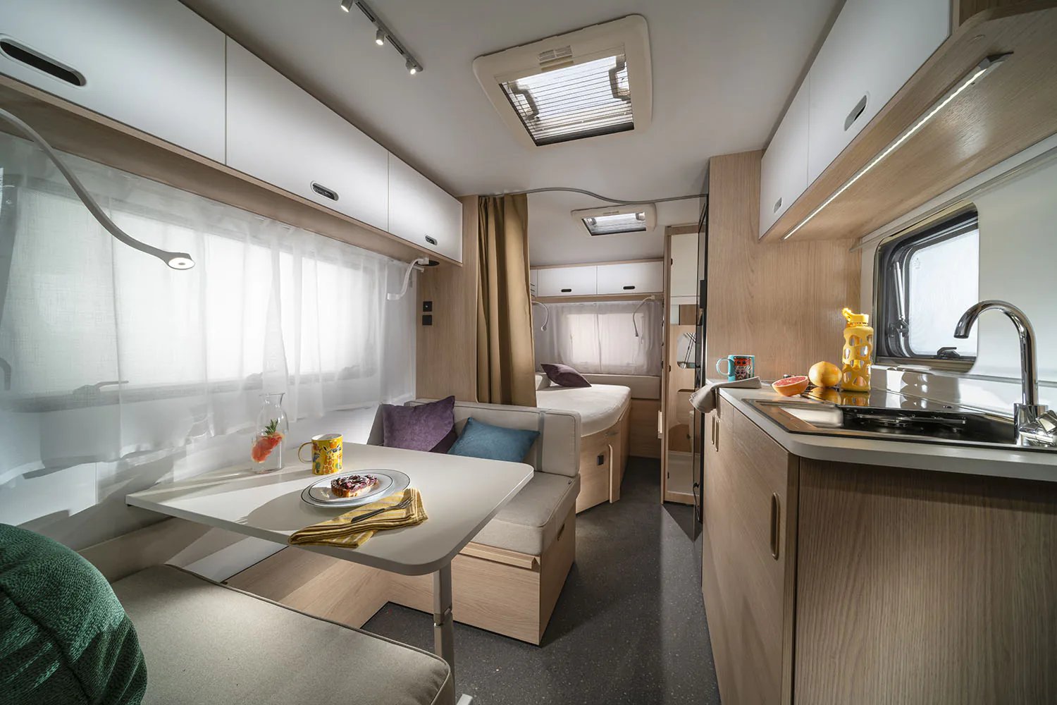 Adria Aviva 472 PK - Wohnlicher Innenraum mit modernem Design